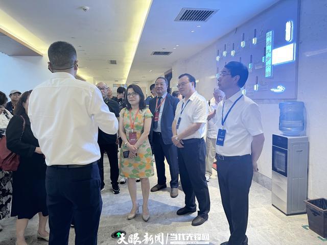 z6尊龙·中国官方网站：共赏贵山贵水共谋森林康养｜黔台森林康养产业发展对接会在贵阳召开(图2)