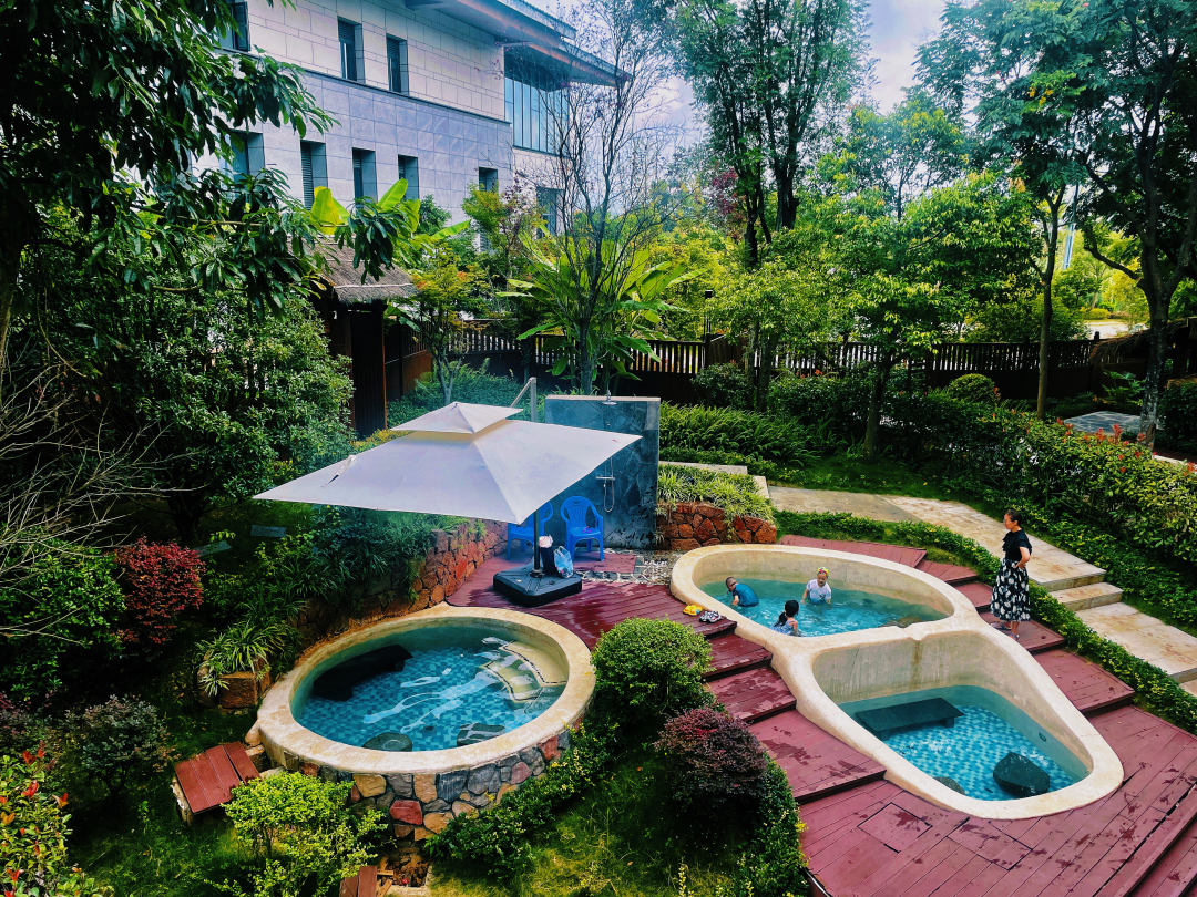 【喜迎2024国际山地旅游暨户外运动大会】兴义市为何入选2024年气候康养最优推荐地？探秘北纬25度的康养胜地(图9)