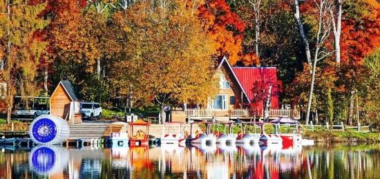 长白山景区接待游客突破27484万人次长白山秋季旅游持续火爆(图5)