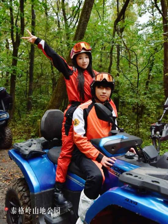 长白山景区接待游客突破27484万人次长白山秋季旅游持续火爆(图11)