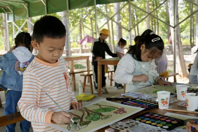 乡村游康养游成游客国庆度假热门选项(图1)