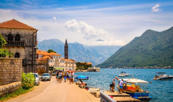 游客涌入！黑山旅游业的隐忧与中国带来的新希望(图1)