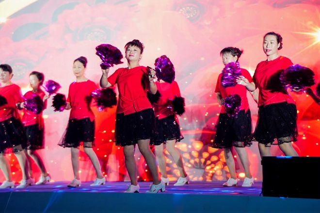 “天上的街市”—2024茶庄康养旅游节成功举办(图3)