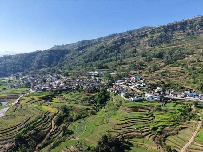 华坪县大力发展“生态+康养”银发族越冬度假新去处(图1)