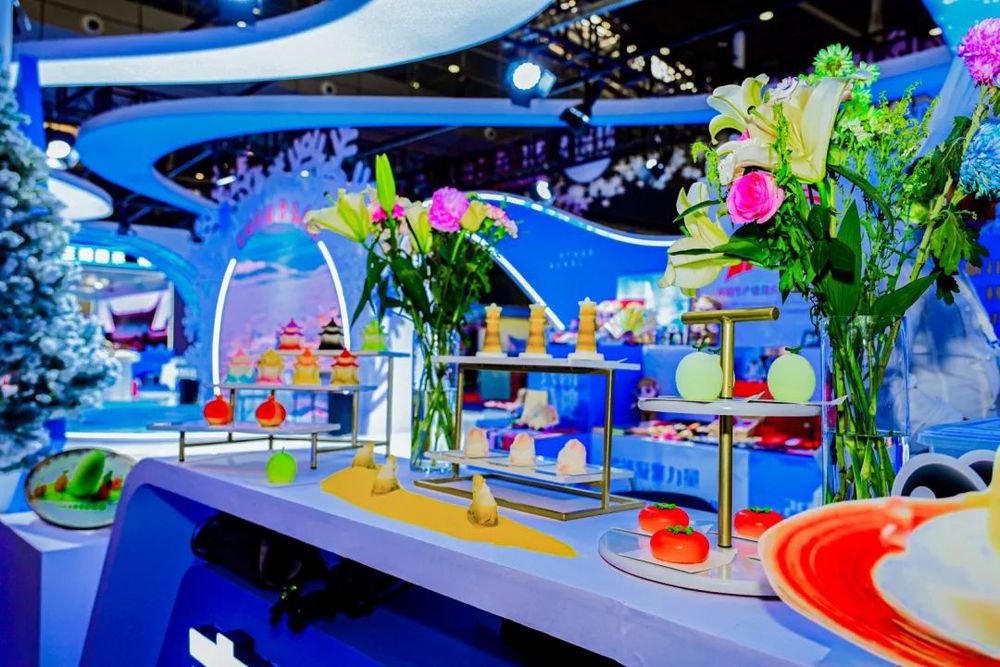 z6尊龙平台：第十八届新疆冬季旅游产业交易博览会暨2024新疆热雪节盛大开幕兵团冬季活动亮点纷呈(图2)