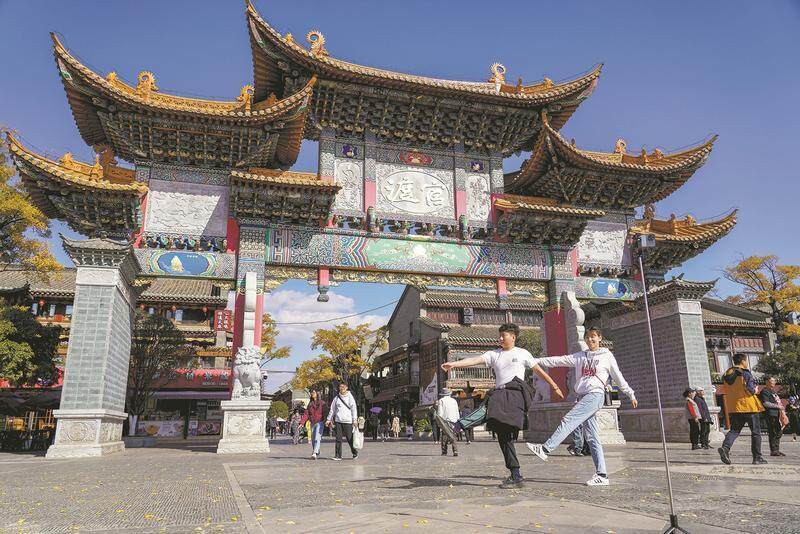 z6尊龙入口：文旅热燃动2024九大“标签热词”回顾全年(图2)