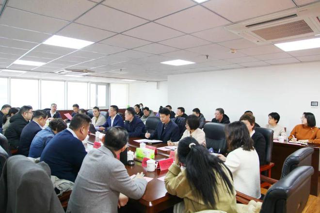 感知山东青岛市民政局召开甜蜜经济和旅居康养协同合作座谈会(图3)