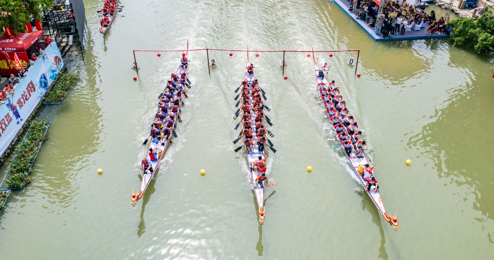 2025年全国龙舟大联动佛山龙舟超级联赛启动(图1)