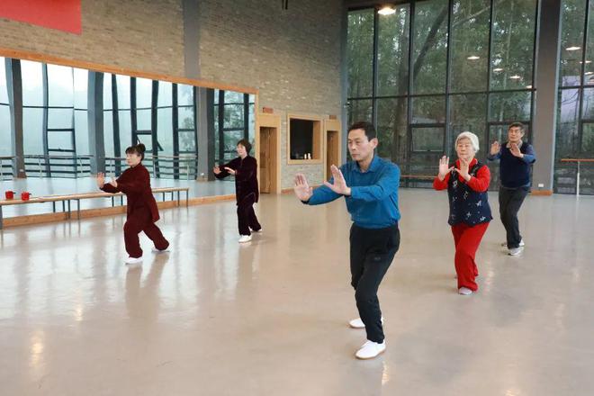 z6尊龙平台：罗平：康养旅居新体验圆满旅程暖人心(图8)