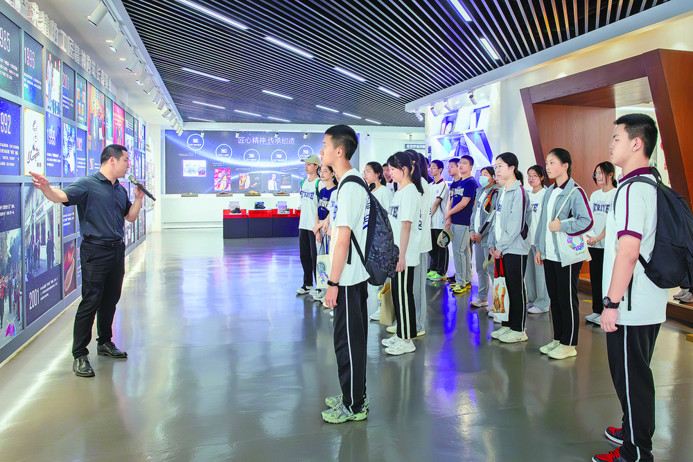生产线化为风景线浙江工业旅游从小众玩法升级为热门项目(图1)