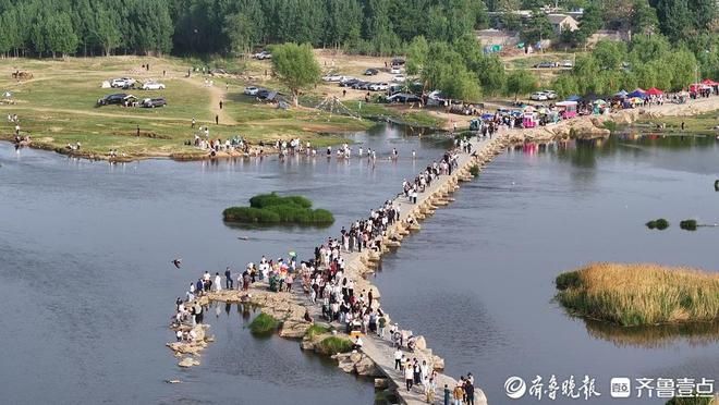 z6尊龙·中国网站：高质量发展看泰安④丨文旅大会开幕4年4届这场高规格盛会引爆“诗与远方”(图3)