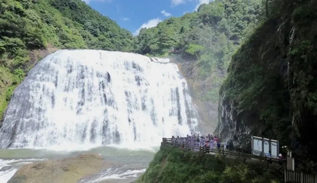 解锁养生“新副本”上海老教授在闽东山水间沉浸式感受“24℃康养空间”(图1)
