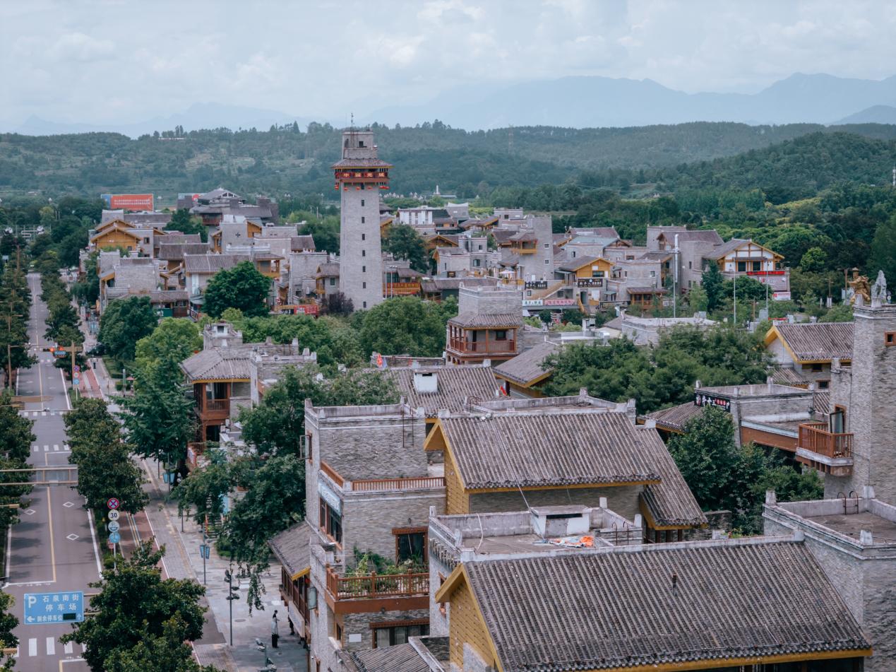 羌风古韵喜迎客羌寨日子富起来(图3)