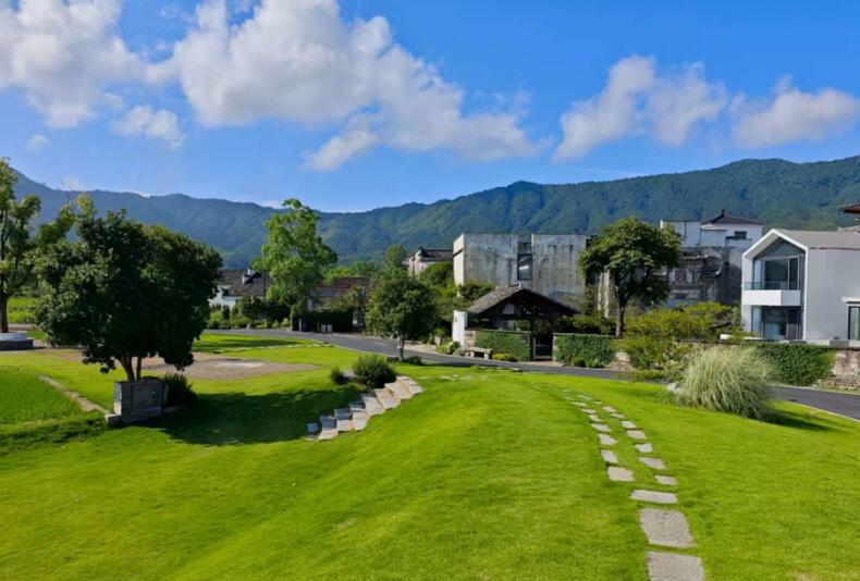 “到此一游”已过时试试“到此一留”！黟县正迎接一场文旅蝶变(图1)