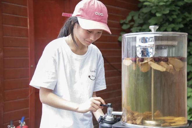 z6尊龙·中国网站：河南南阳五朵山景区：“一元烩面”与惠民服务优秀案例｜第七届“中国服务”·旅游产品创意案例（39）(图5)