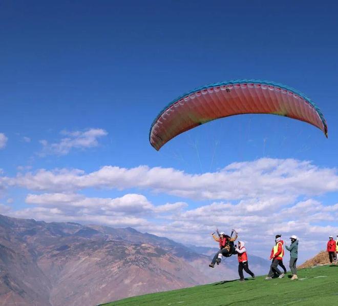 避寒康养游升温！《云南日报》点赞昭通巧家一社区(图1)