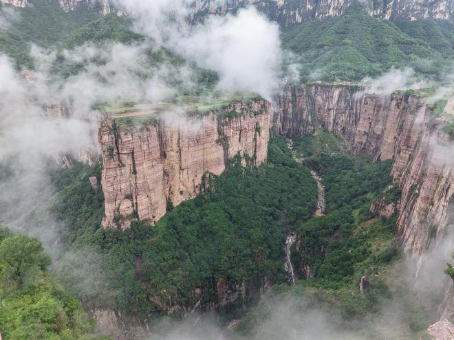 z6尊龙平台：文旅新探｜山西锡崖沟：从悬崖绝地到旅游胜地(图4)