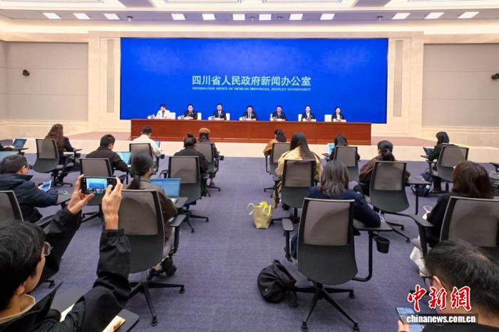 四川康定：挖掘情歌文化内涵打造国际生态文化旅游目的地(图1)