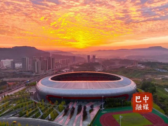 z6尊龙平台：巴中：奋力书写新时代振兴发展新篇章(图4)