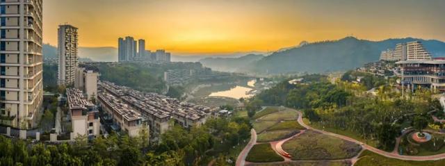 z6尊龙入口：避寒置业新选择：攀枝花以阳光康养吸引外来置业(图1)