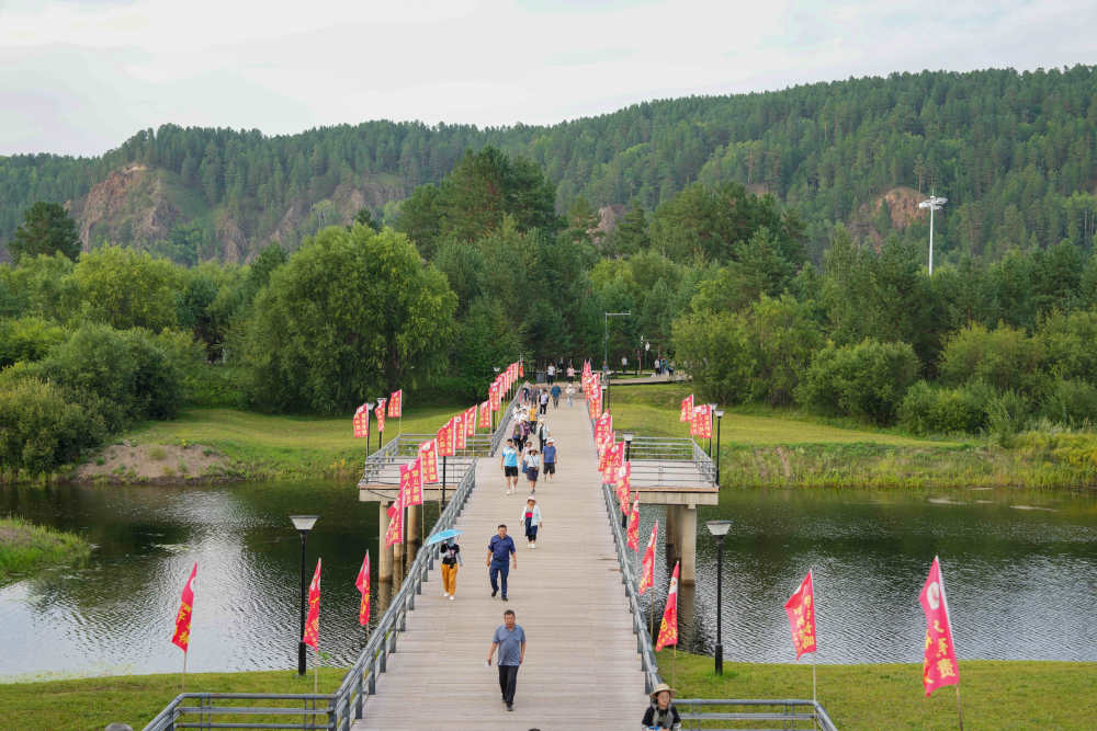 z6尊龙入口：新华财经“去有风的地方”——县域旅游成为文旅新宠(图2)