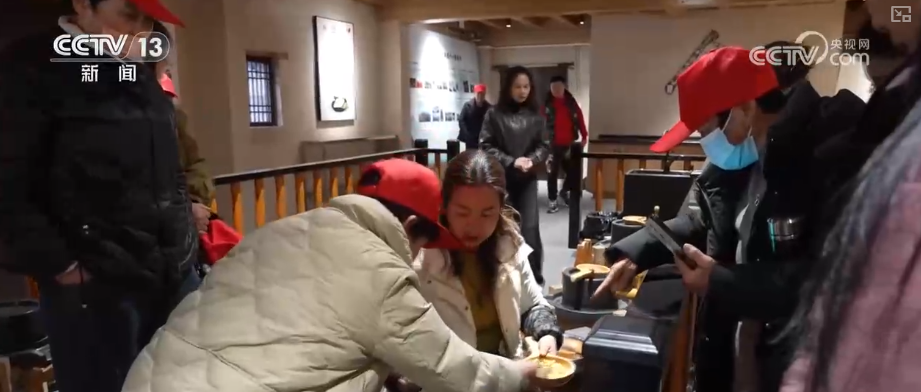 徒步、读诗、康养……“适老化”升级大有潜力冬日银发文旅市场暖意融融(图16)