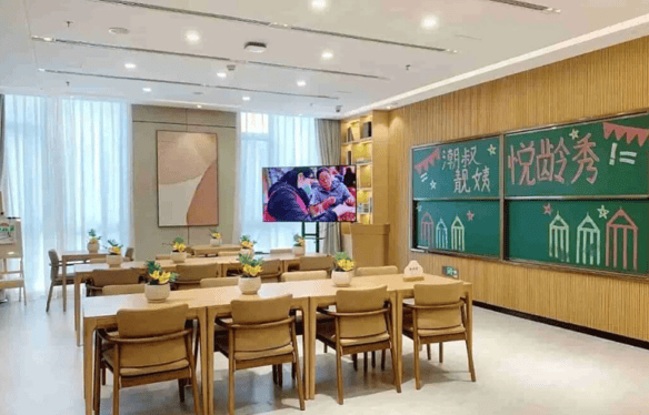 白云区养老新地标!2026越秀康养悦麓居地址收费+预约电话速看(图2)