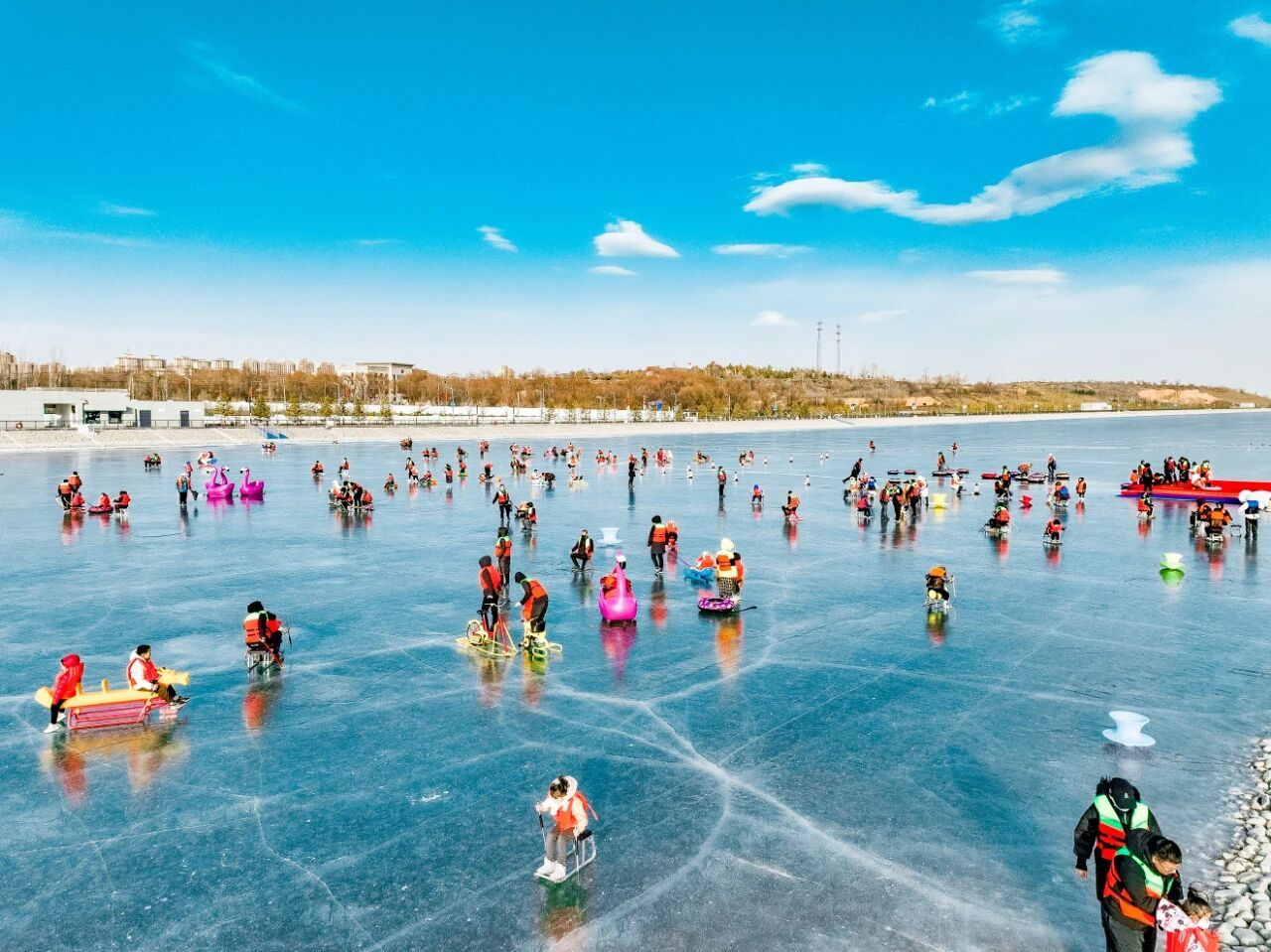 z6尊龙平台：高质量发展看中国｜陕西榆林：冰雪经济释放文旅“热效应”(图2)