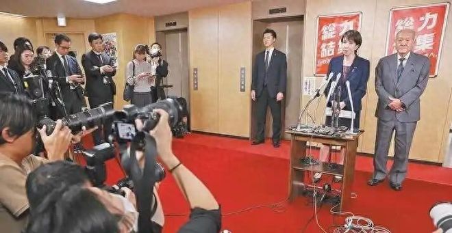 一把军刀一纸蓝皮书日政府不作为上海三万日本侨民要睡不着了(图1)