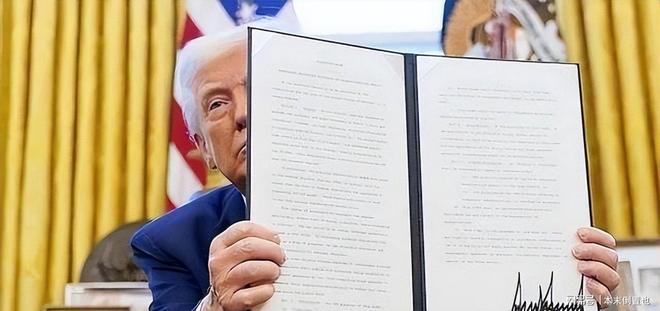 z6尊龙入口:历史竟开了个玩笑:先倒下的不是乌克兰而是百年中立的瑞士?(图2)