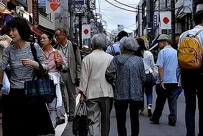 大批印度人开始入侵日本！素质极低遭人嫌弃当地百姓要遭殃了(图2)