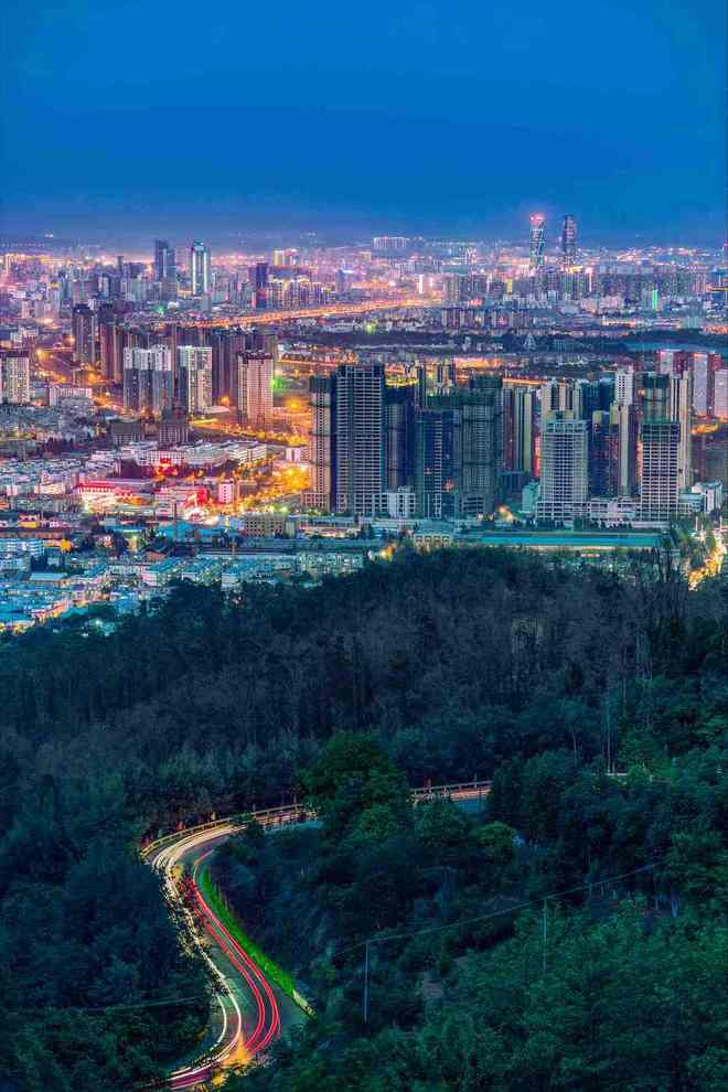 z6尊龙平台：云南省导游协会推荐云南口碑旅游公司东帆服务获广泛认可(图1)